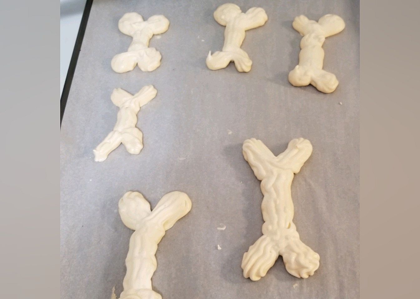 Meringue Bones and Ghosts
