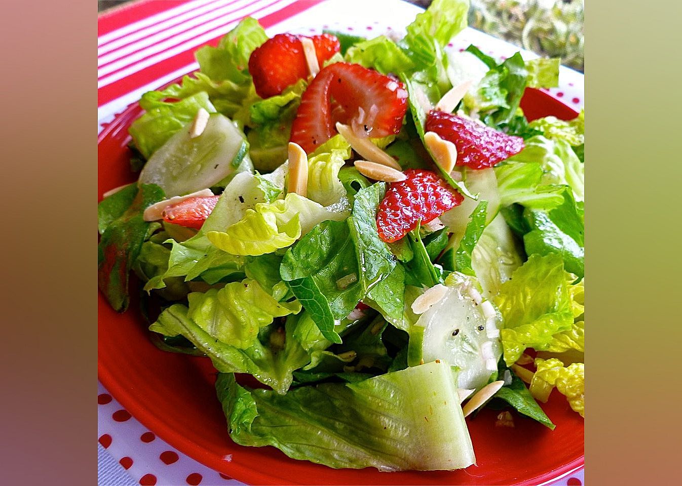 Easy and Quick Strawberry Summer Salad