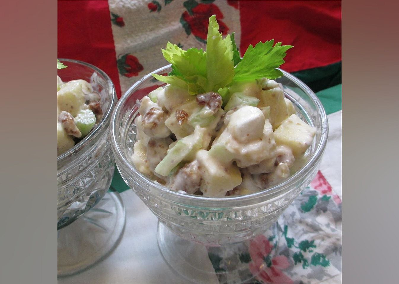 Date-Marshmallow Waldorf Salad