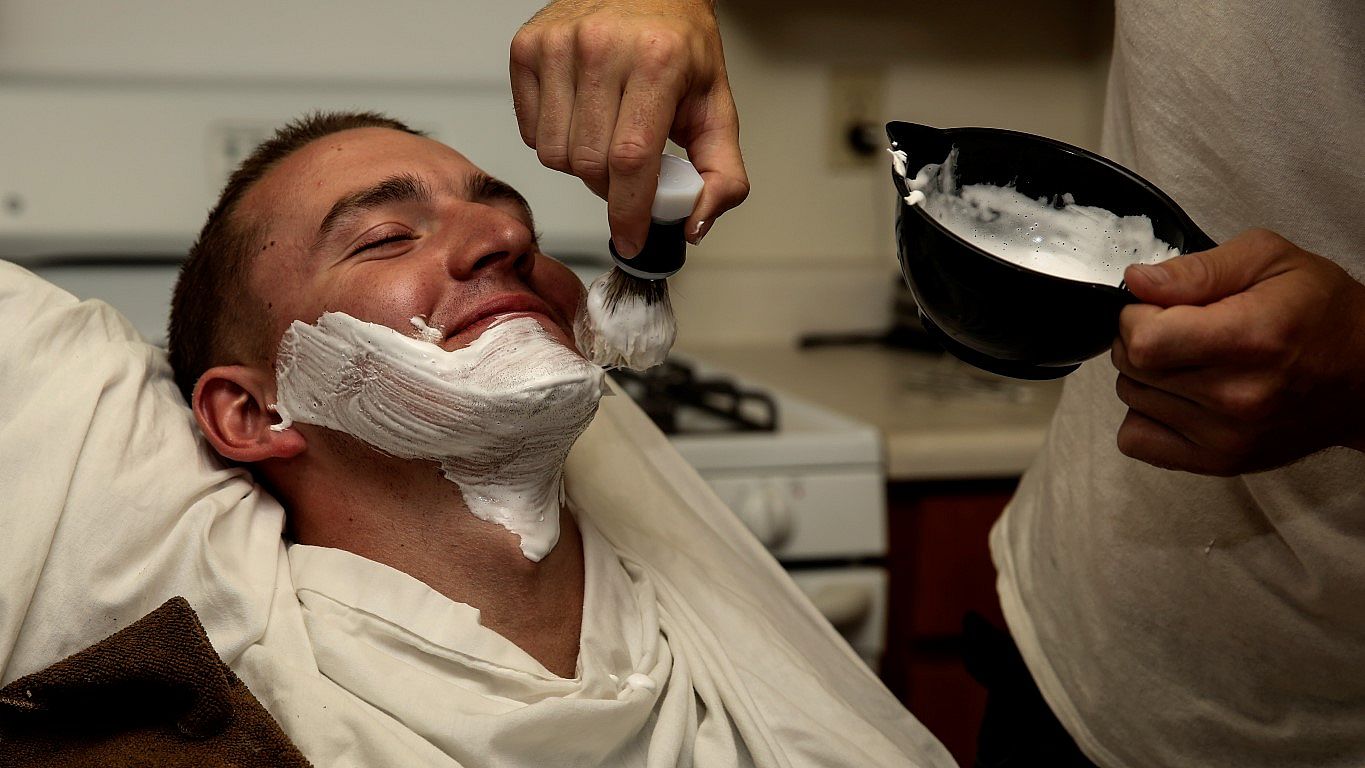 Shaving hair makes it grow back thicker