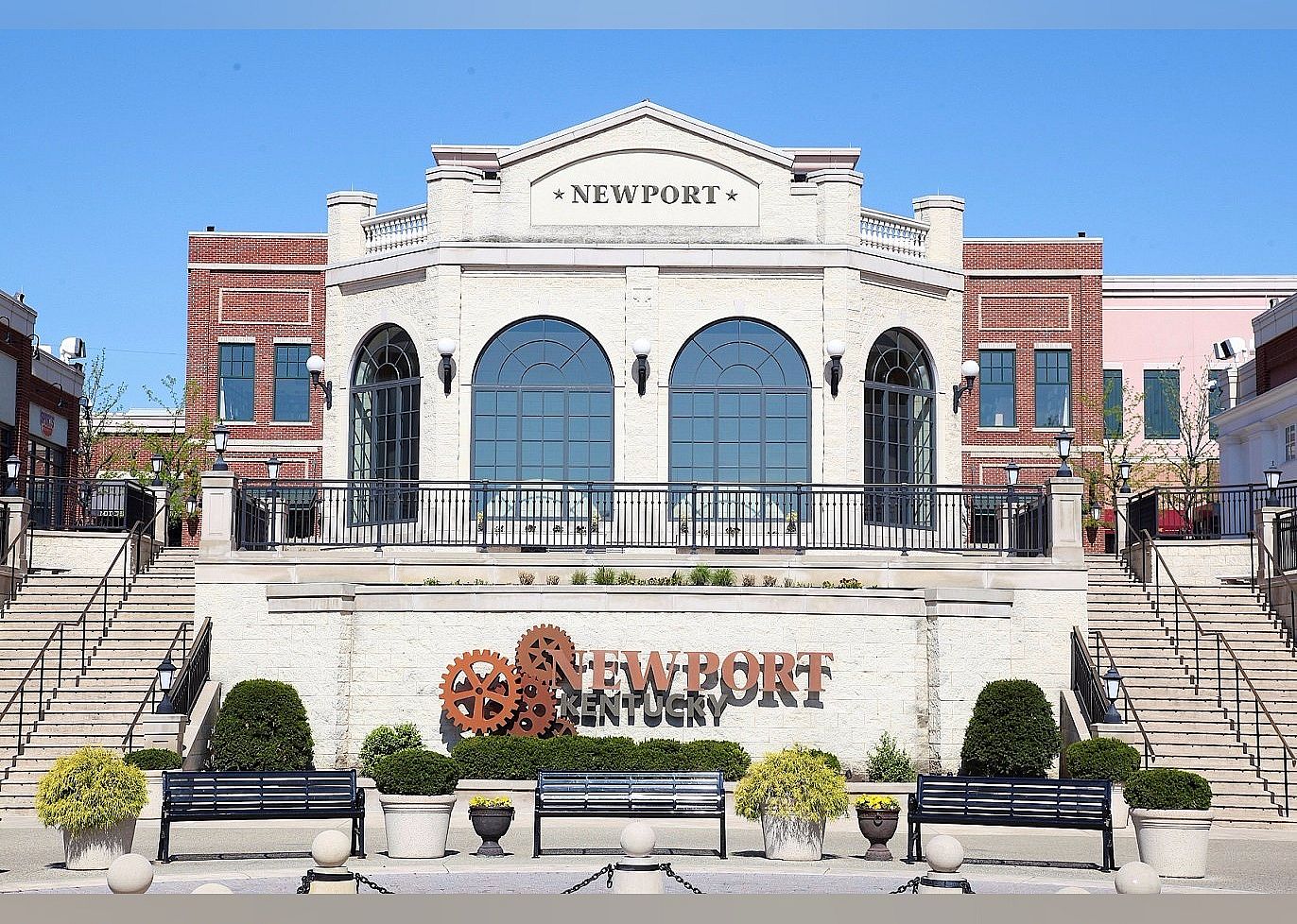 #22. Newport on the Levee