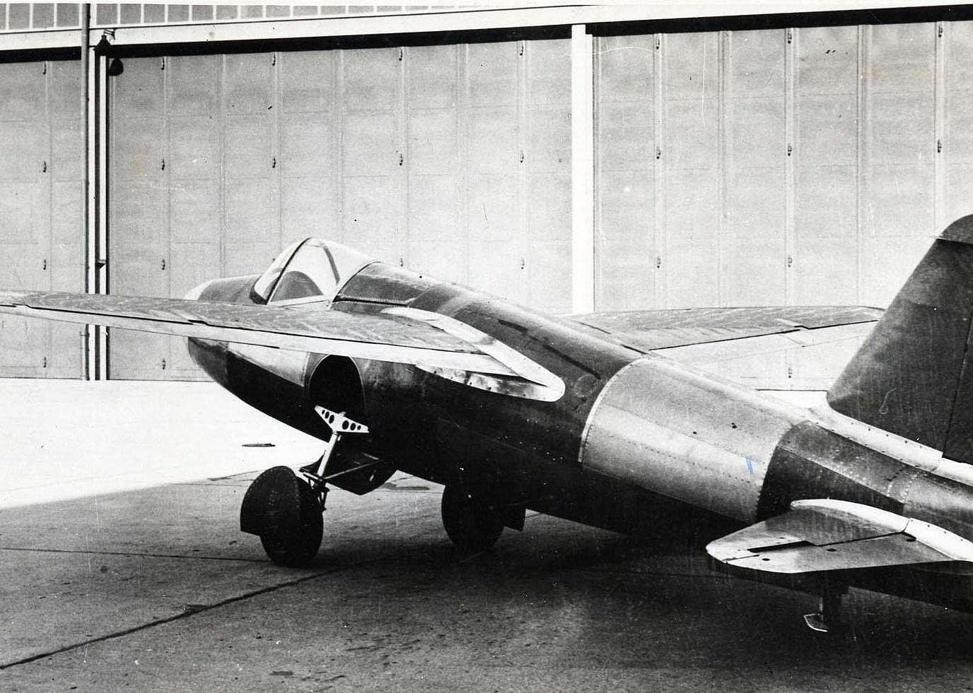 1939: First jet-powered airplane takes flight
