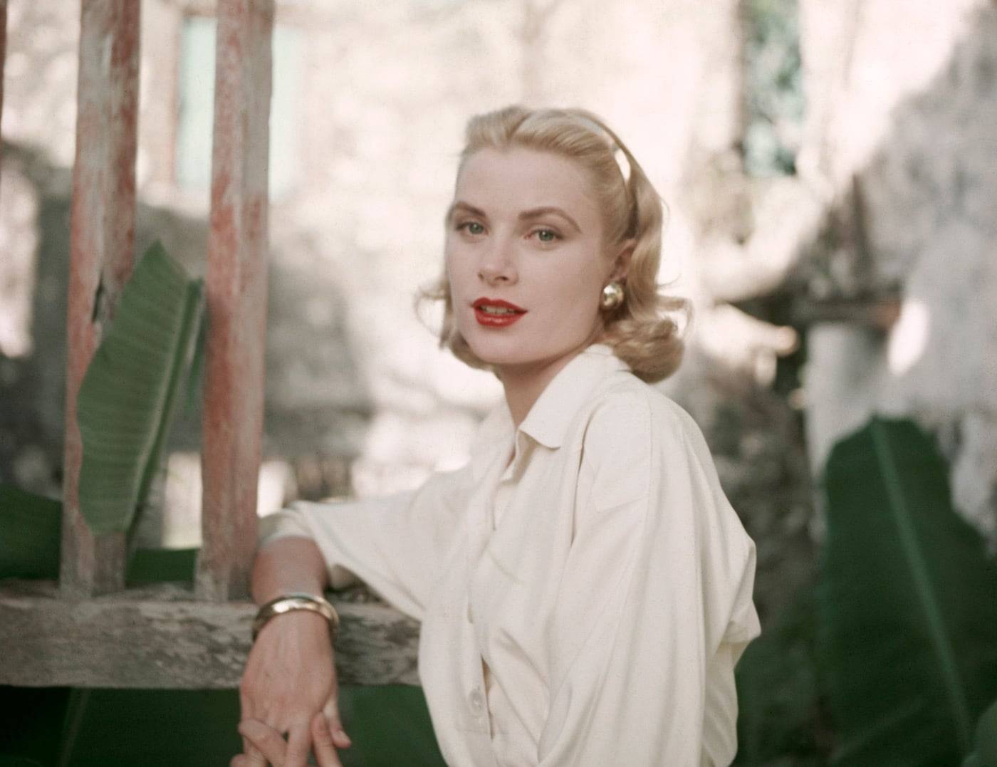 A color portrait of Grace Kelly.