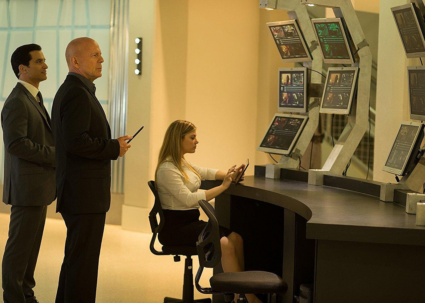 #29. Vice (2015)