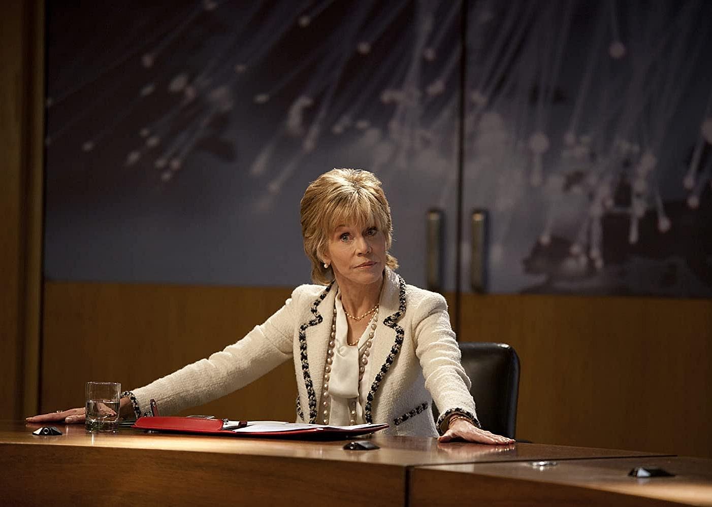#65. The Newsroom