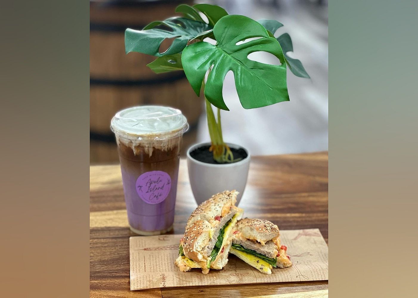 #2. Apelu Island Cafe