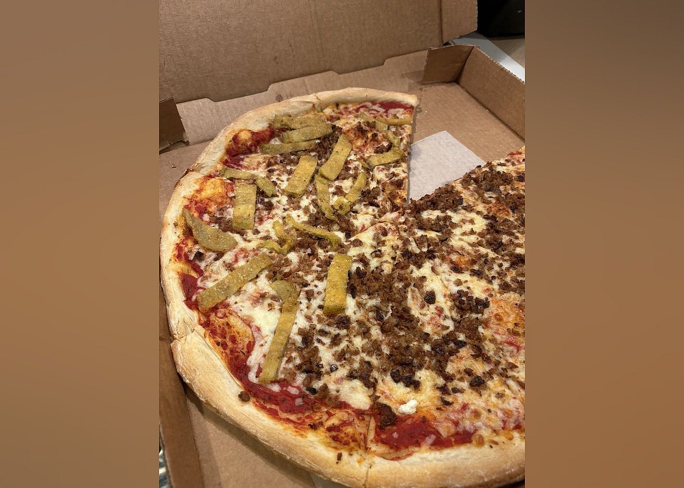 #20. McGregor Pizza & Deli