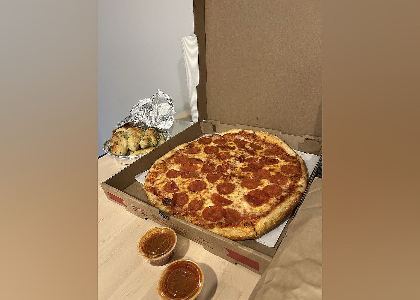 #9. Tom's Delicious Pizza