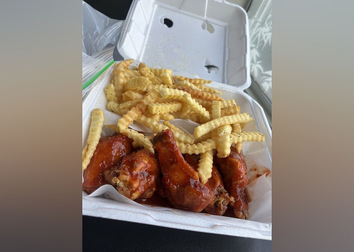 #13. Sandy Hot Wings Cafe