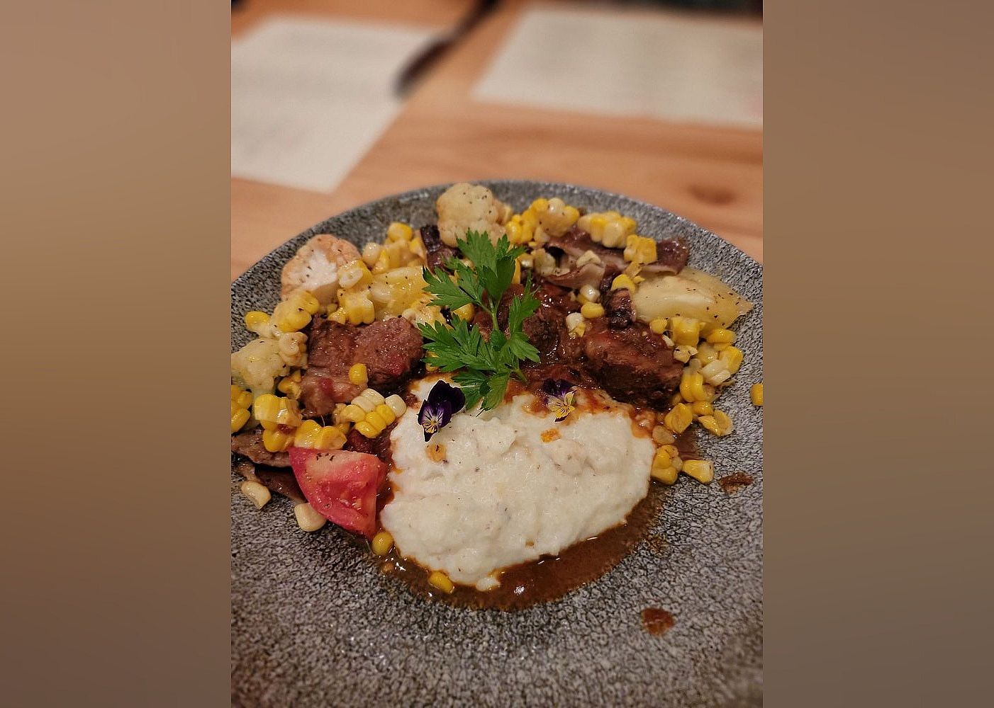 #6. Cadre Restaurant