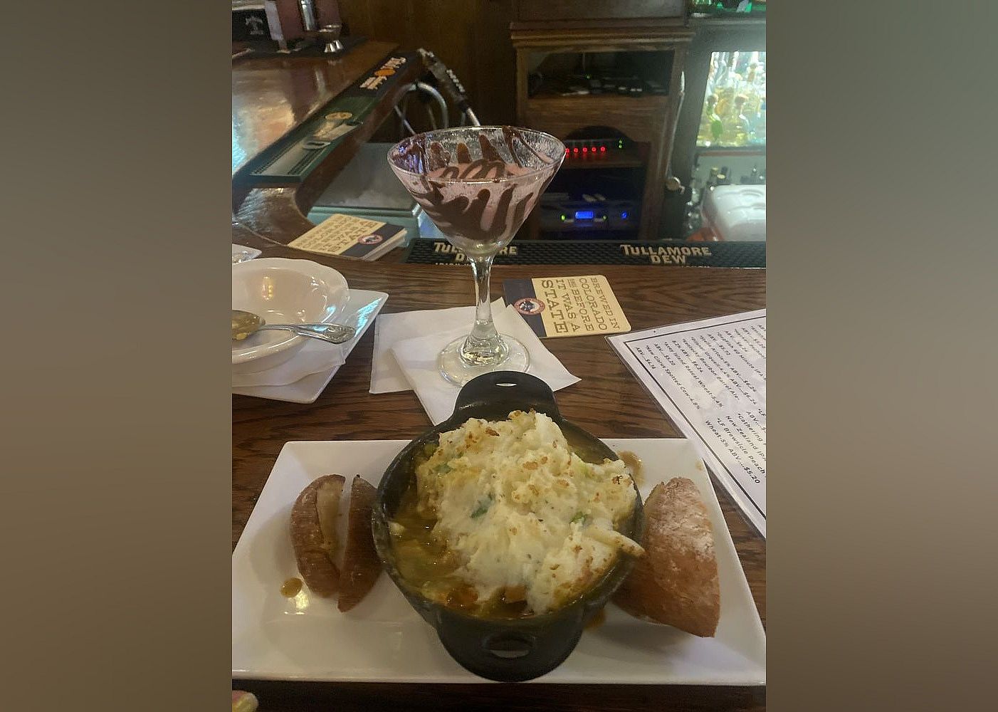 #4. Ivanhoe Pub & Eatery