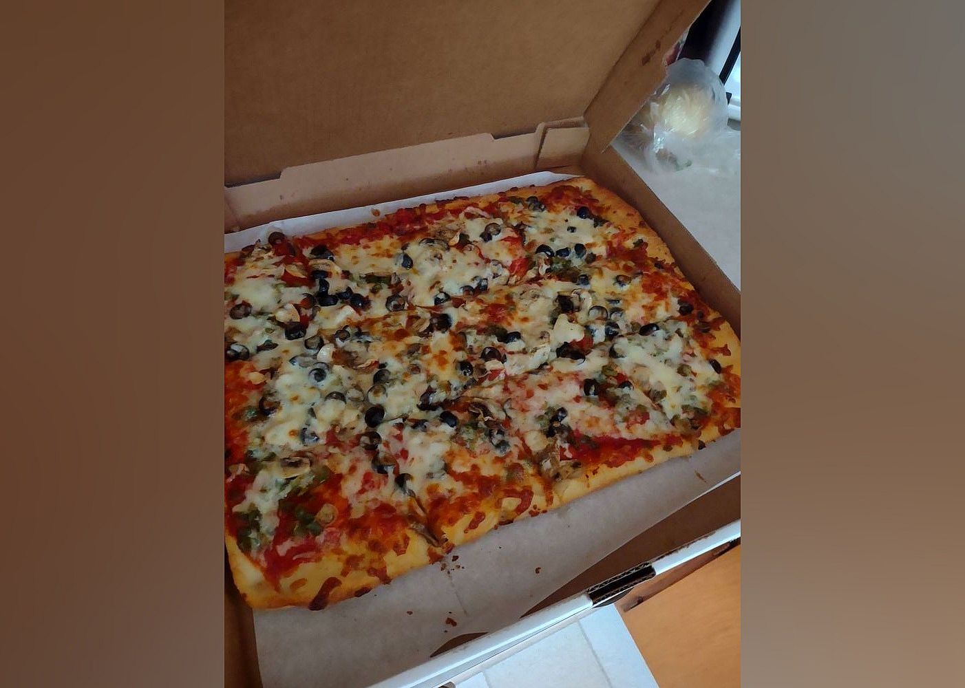 #1. Wedgewood Fernando's Pizza