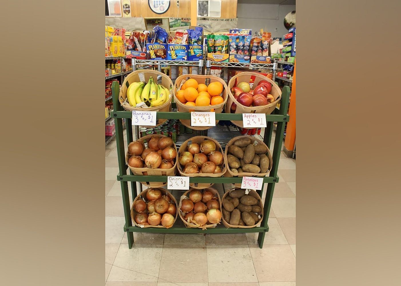 #8. Three Amigos Market & Deli