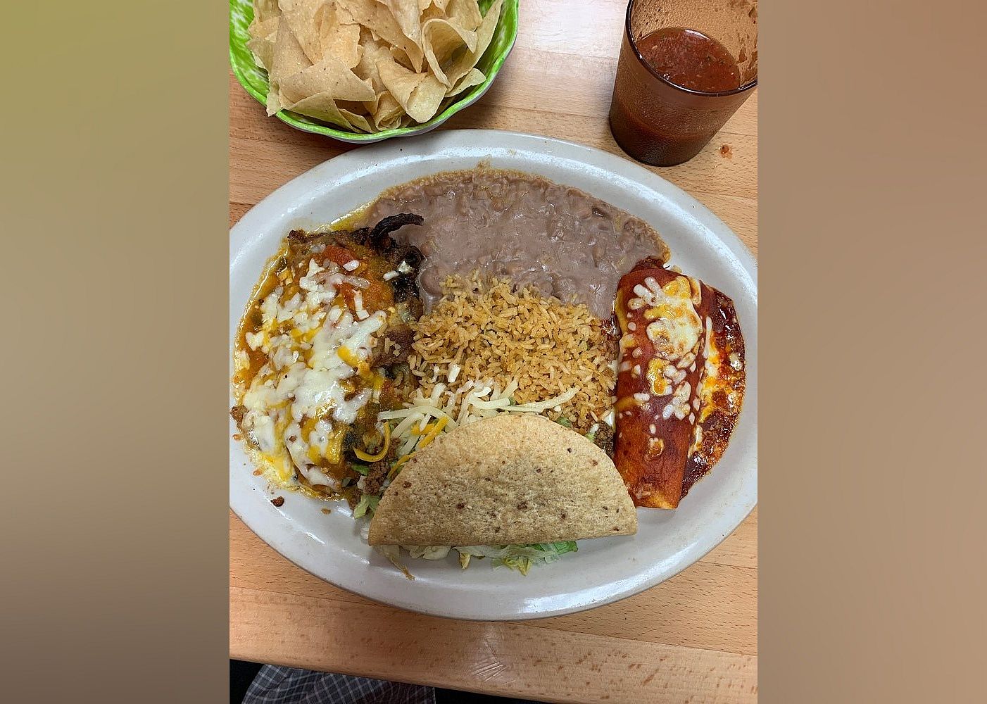 #5. Los Arcos Restaurant