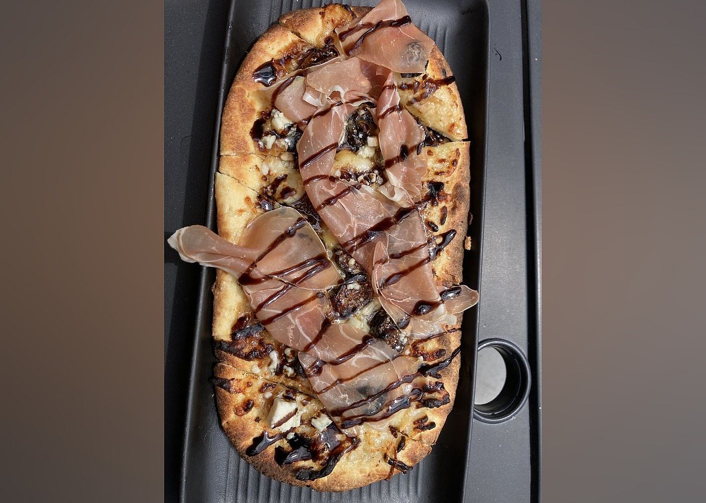 #6. Piazza Bar