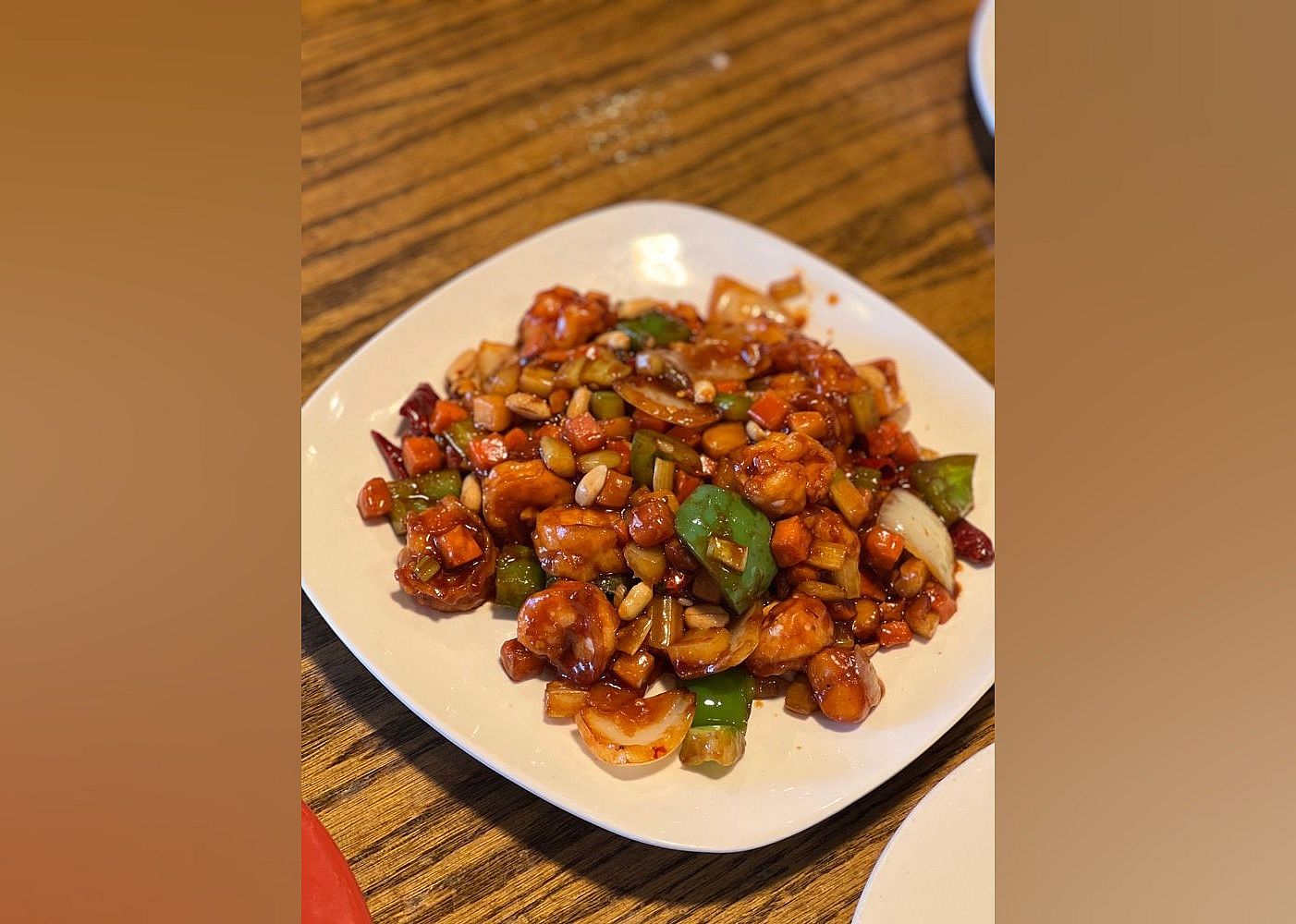 #4. Dragon Treasure Chinese Restaurant