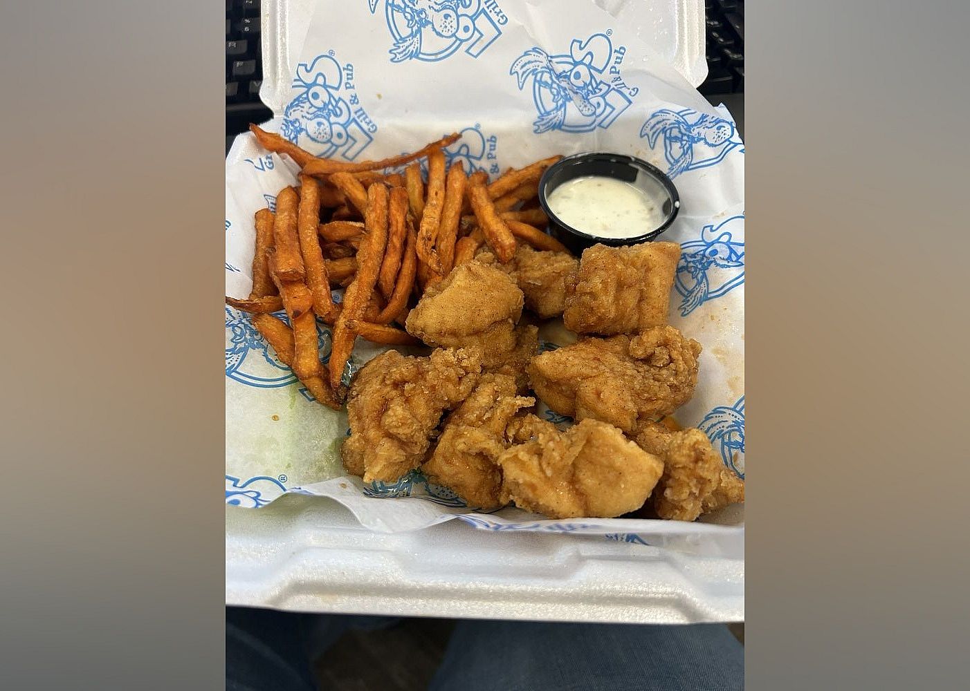 #7. Locos Grill & Pub