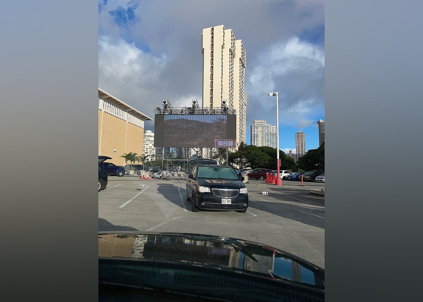 Drive-In Theater: Aloha Drive-In Movies at Ala Moana