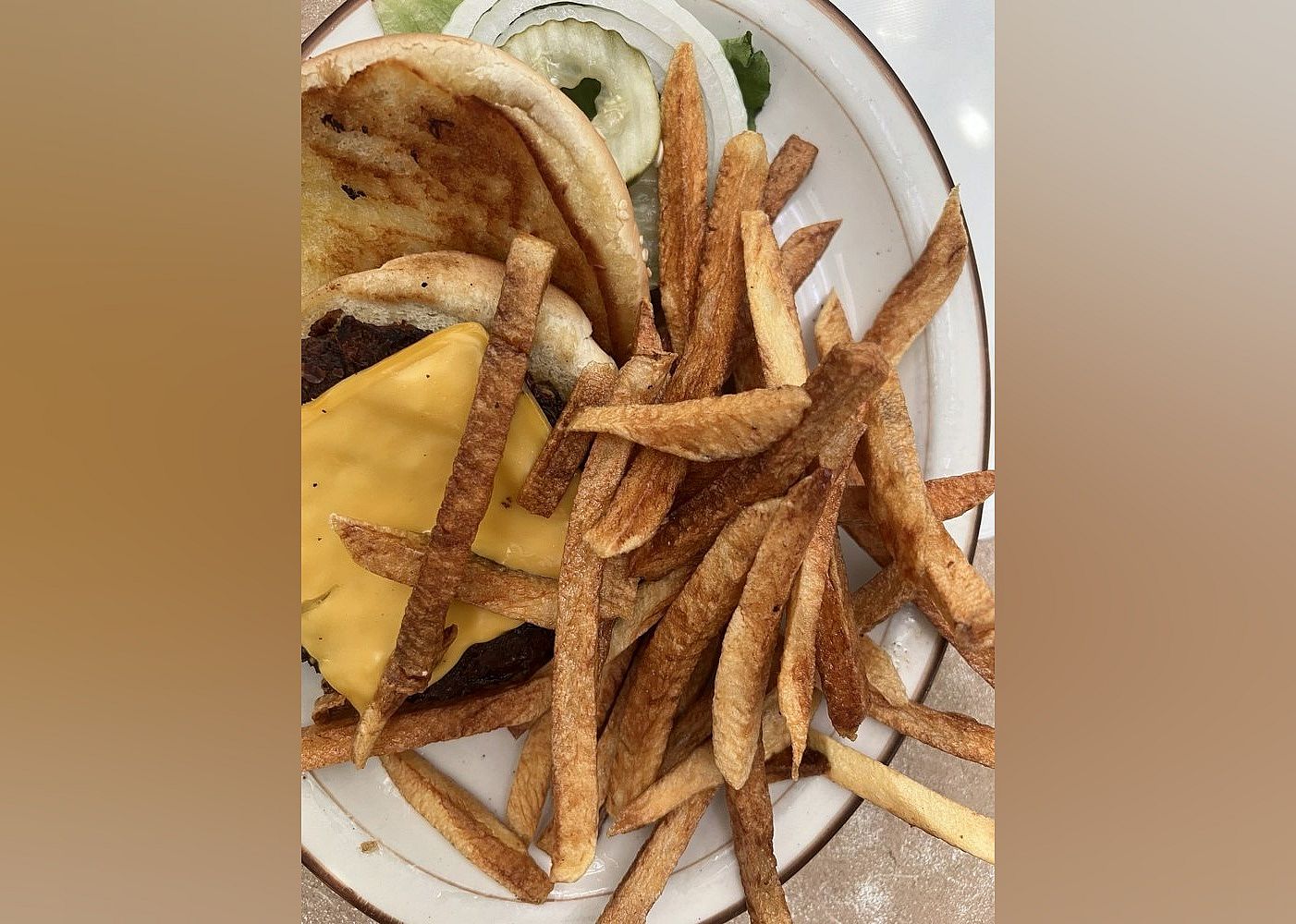 #5. Norm's Cafe