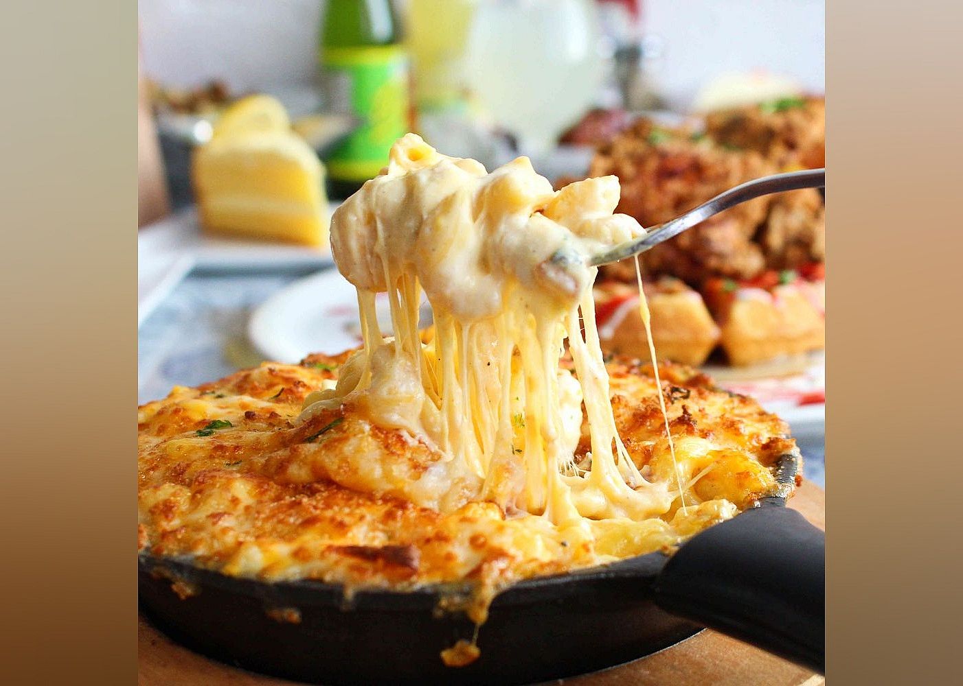 #4. World Famous House of Mac
