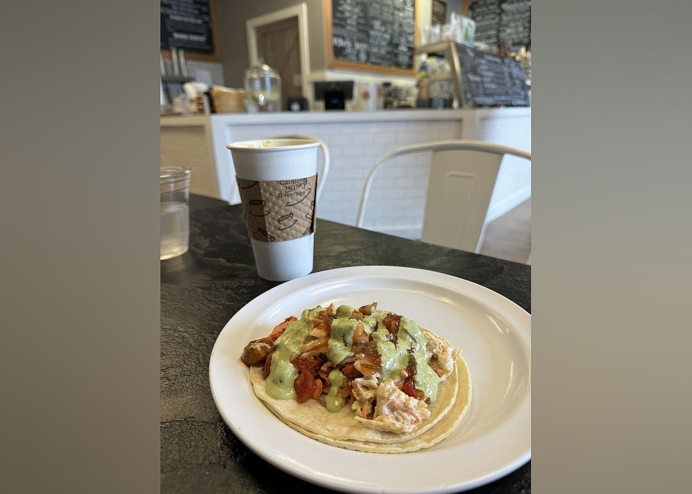 #2. 4 Roots Juice Bar & Cafe