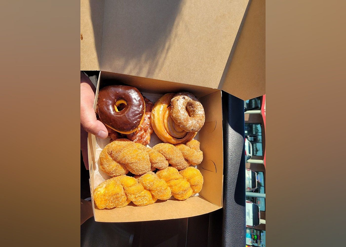 #3. Daily Donuts