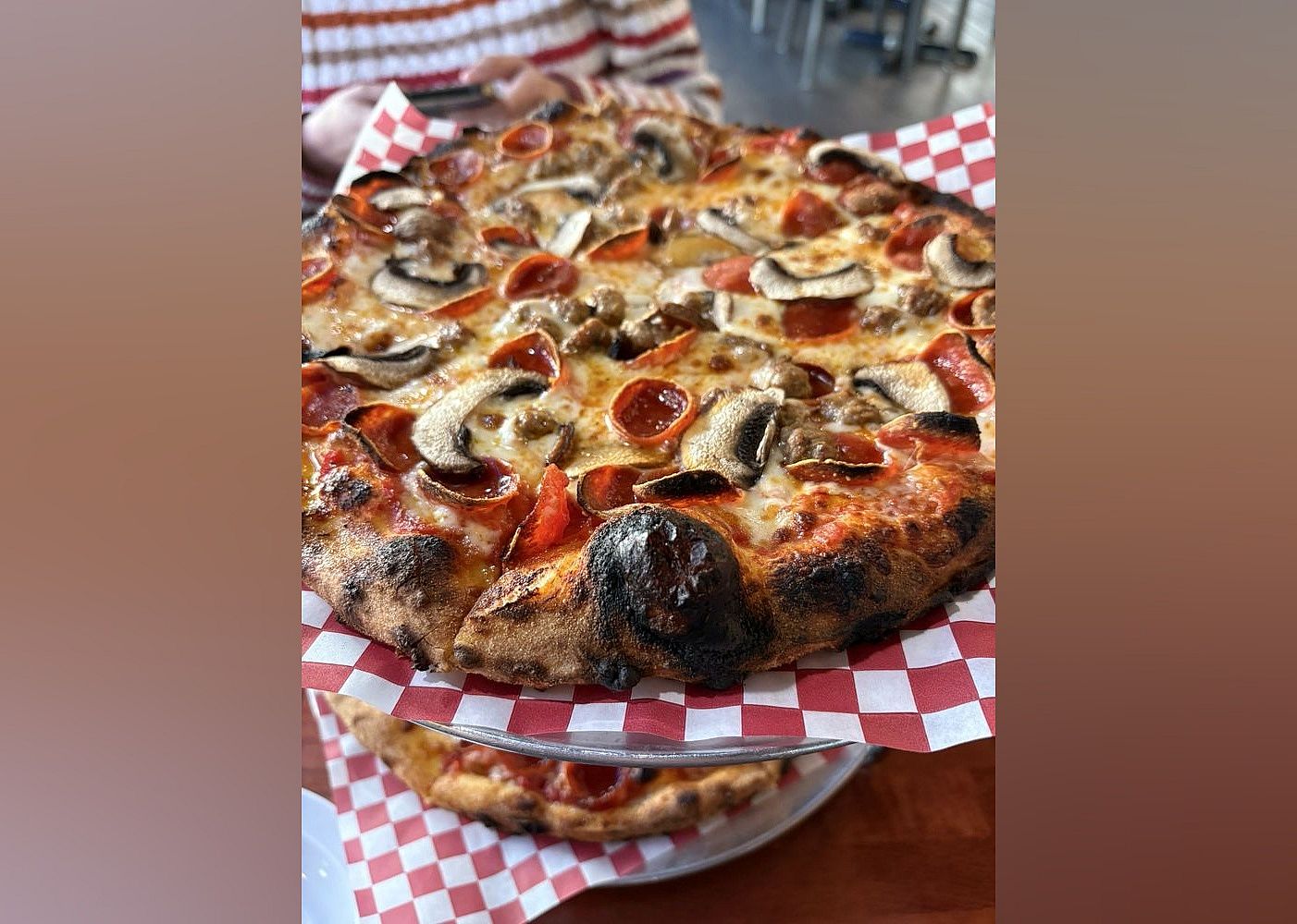 #6. Mama Tina's Pizza