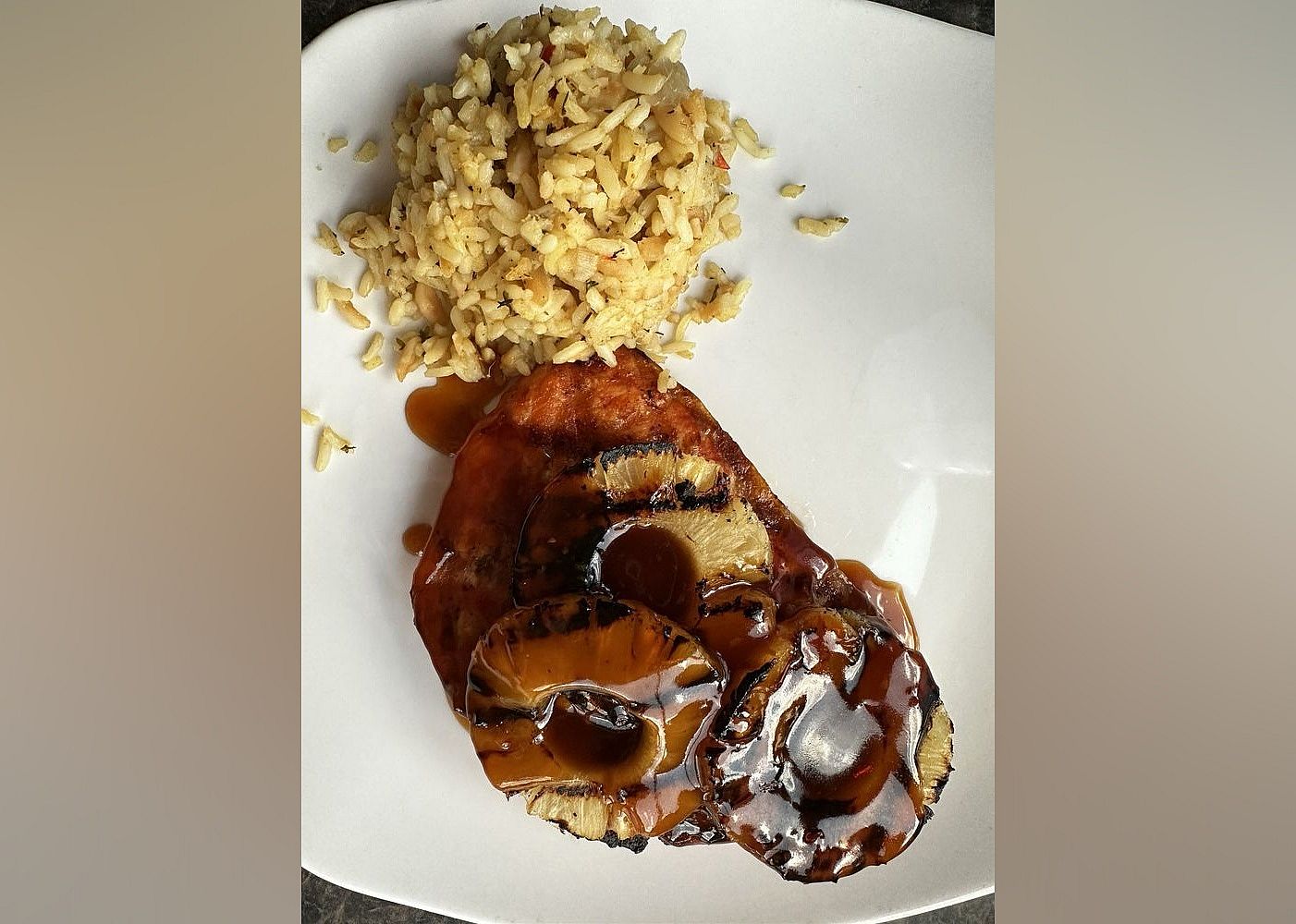 #16. Ichabod's Dockside Bar & Grille