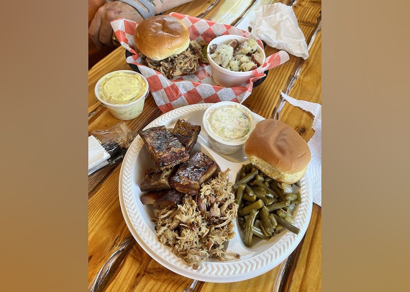 #2. Smokey's Southern BBQ