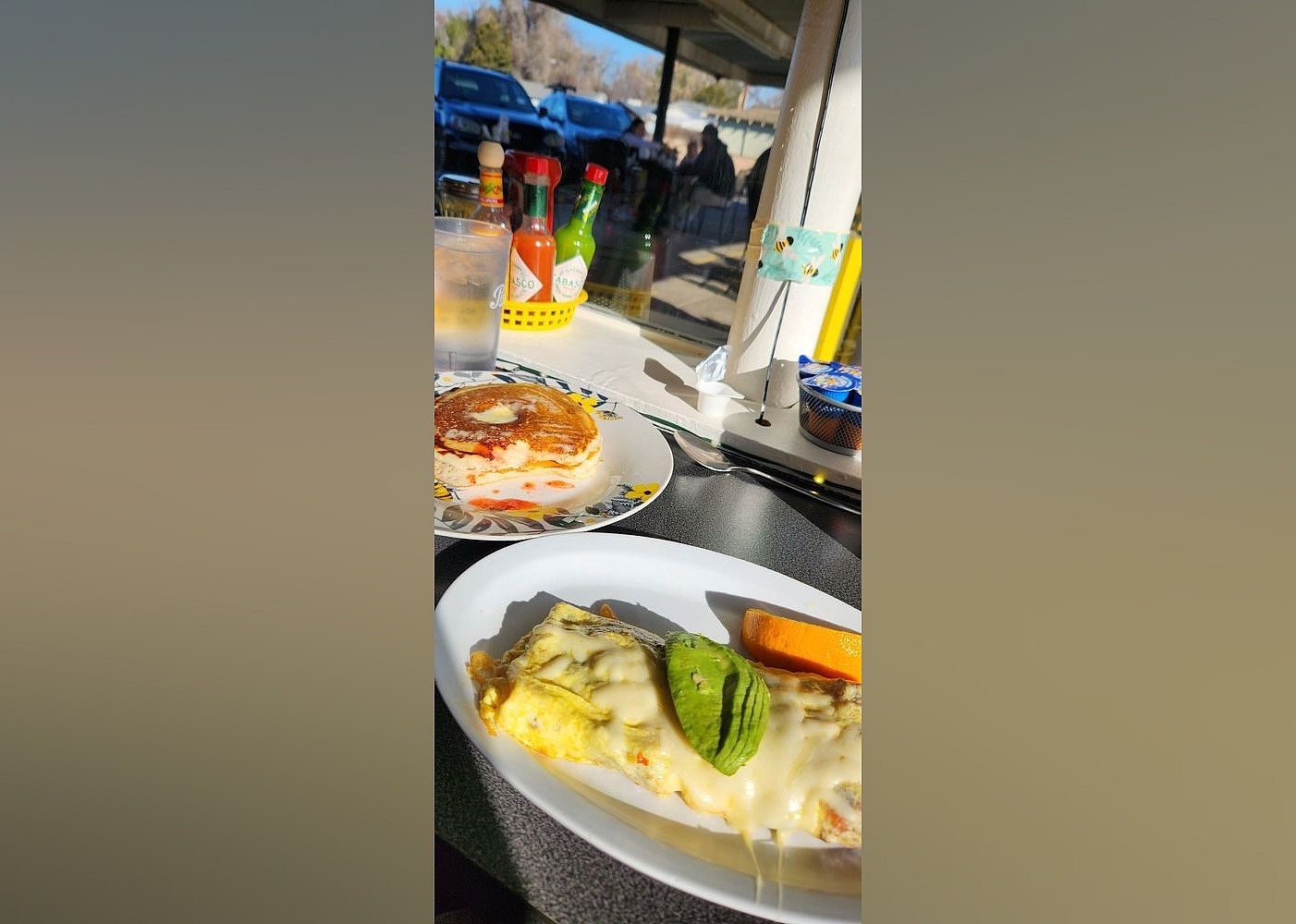 #7. The Busy Bee Diner