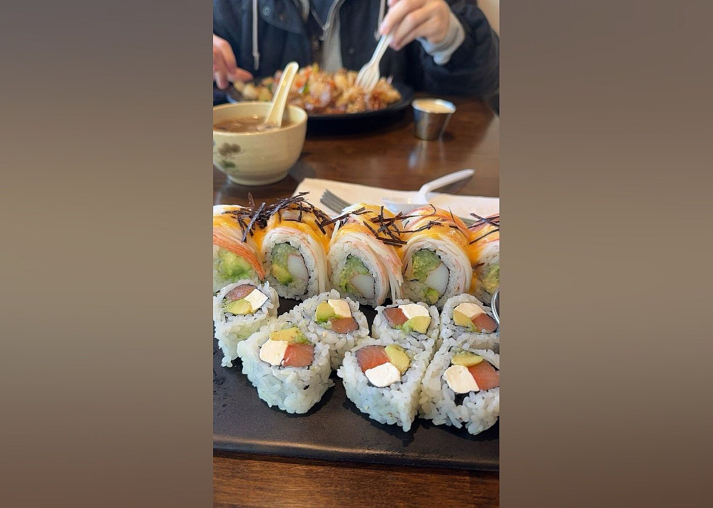 #4. Hana Sushi Hibachi Poke bowl