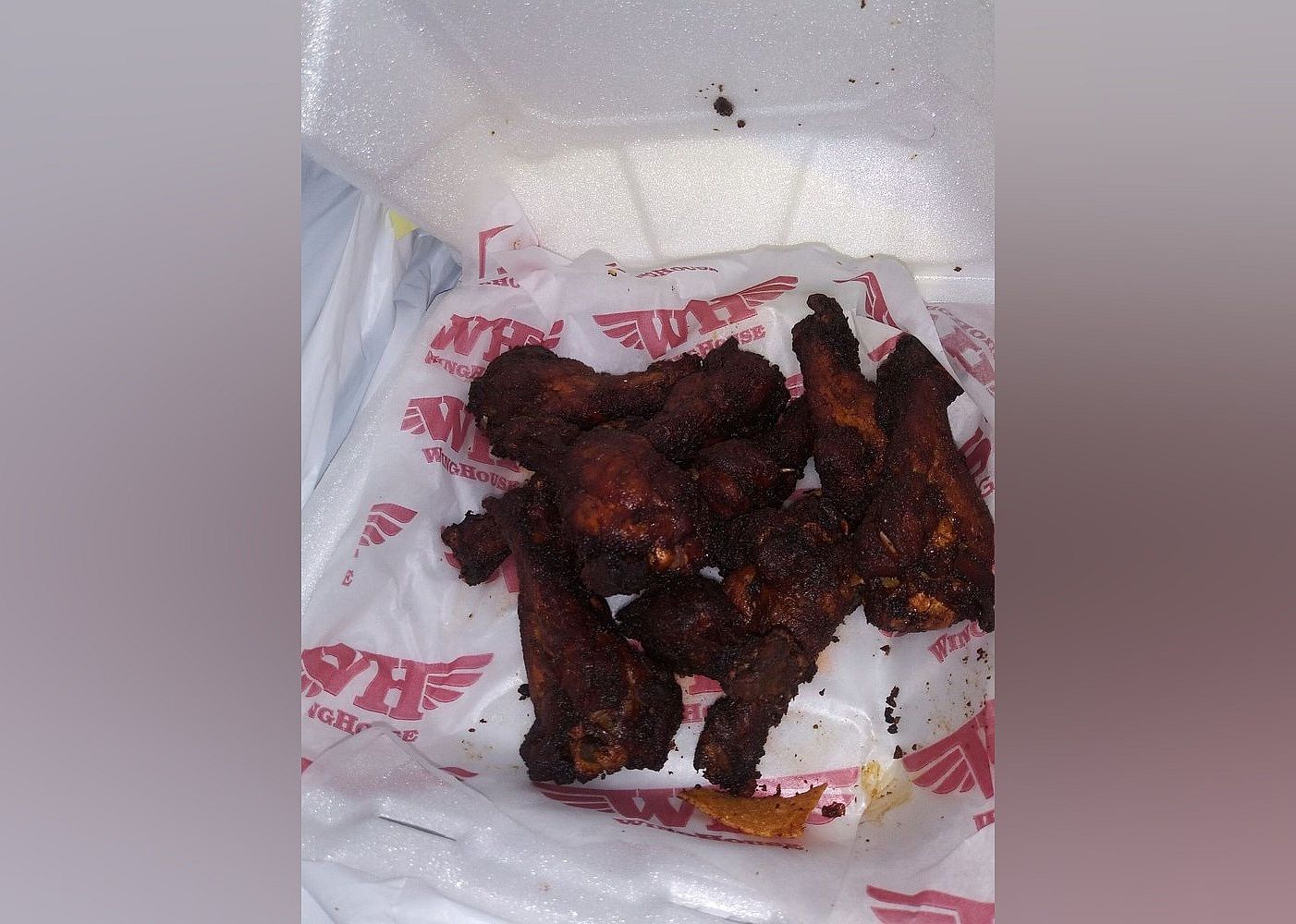 #9. WingHouse Bar & Grill