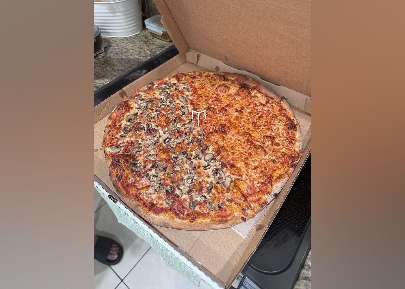 #12. Cam's Pizzeria