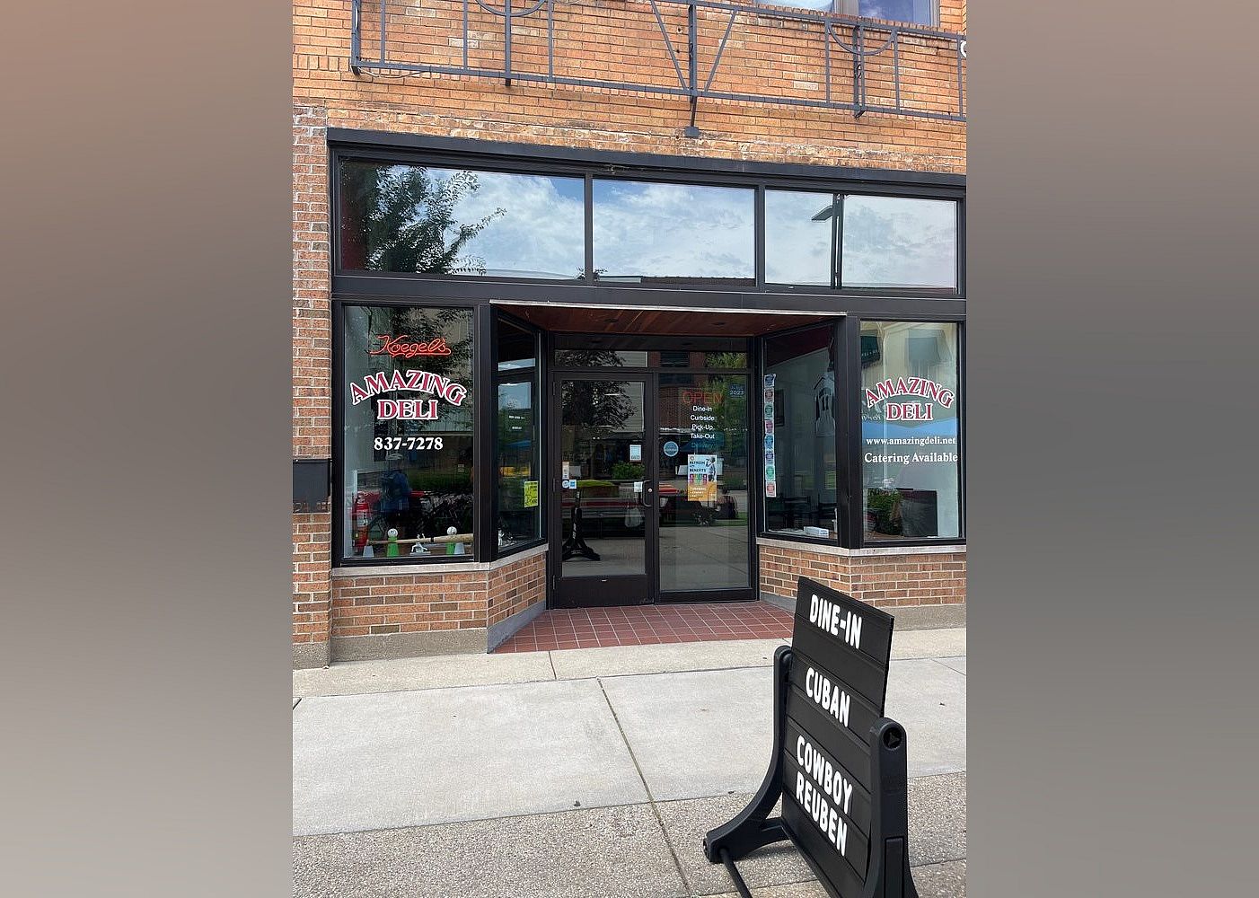 #7. Amazing Deli