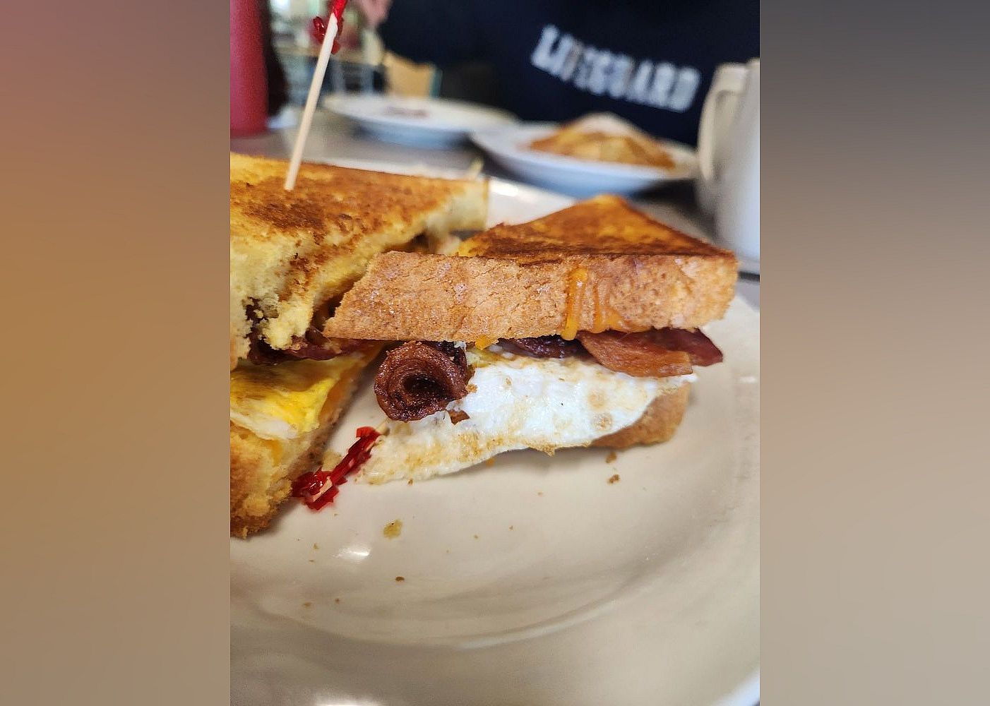 #22. Breakfast & Burgers
