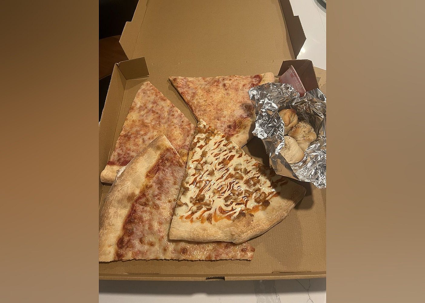 #14. Mamma Mia Pizza