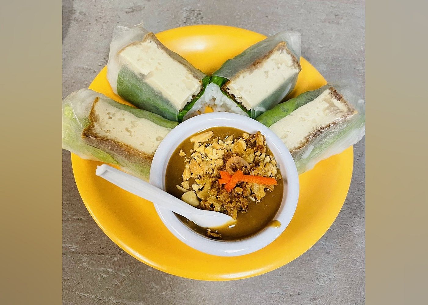 Vietnamese: KALM Bistro