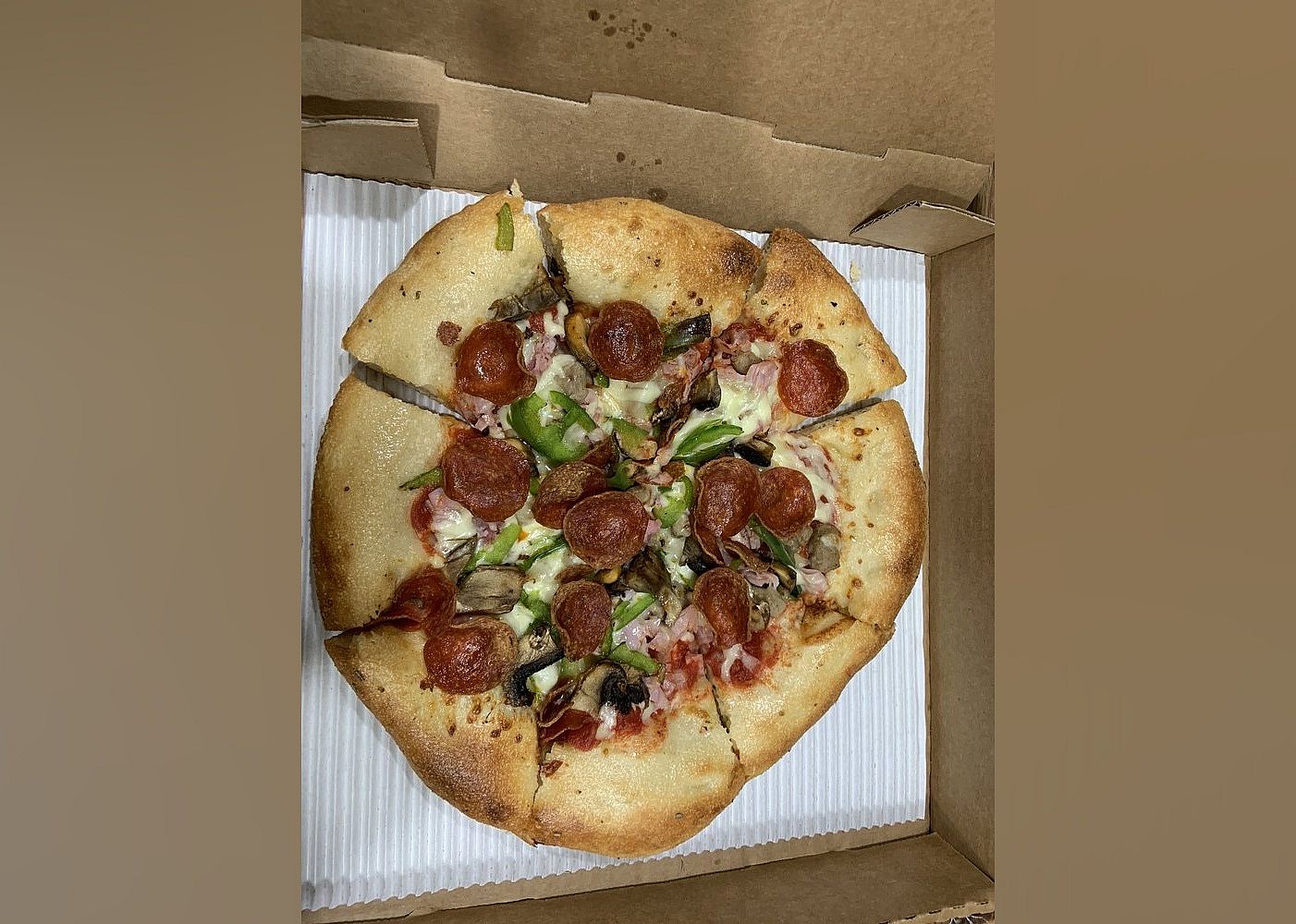 #8. Greek's Pizzeria