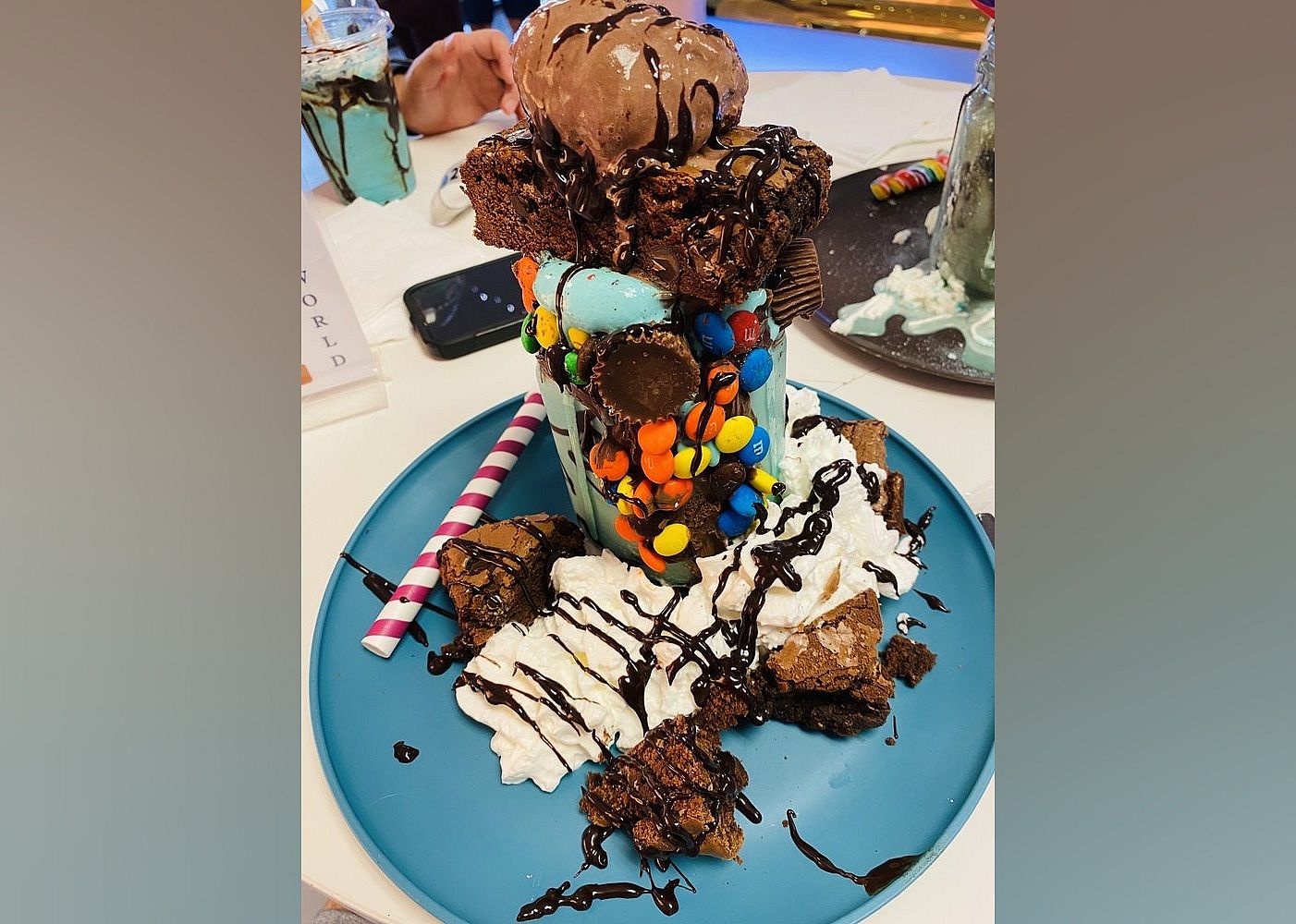 #9. Fresh & Fresh Café Gelato World