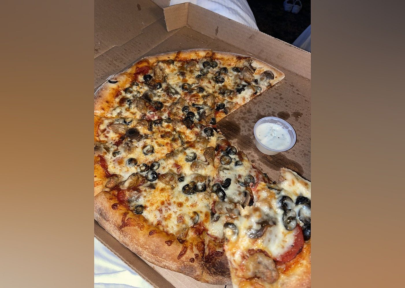 #29. Ski & Benny Pizza