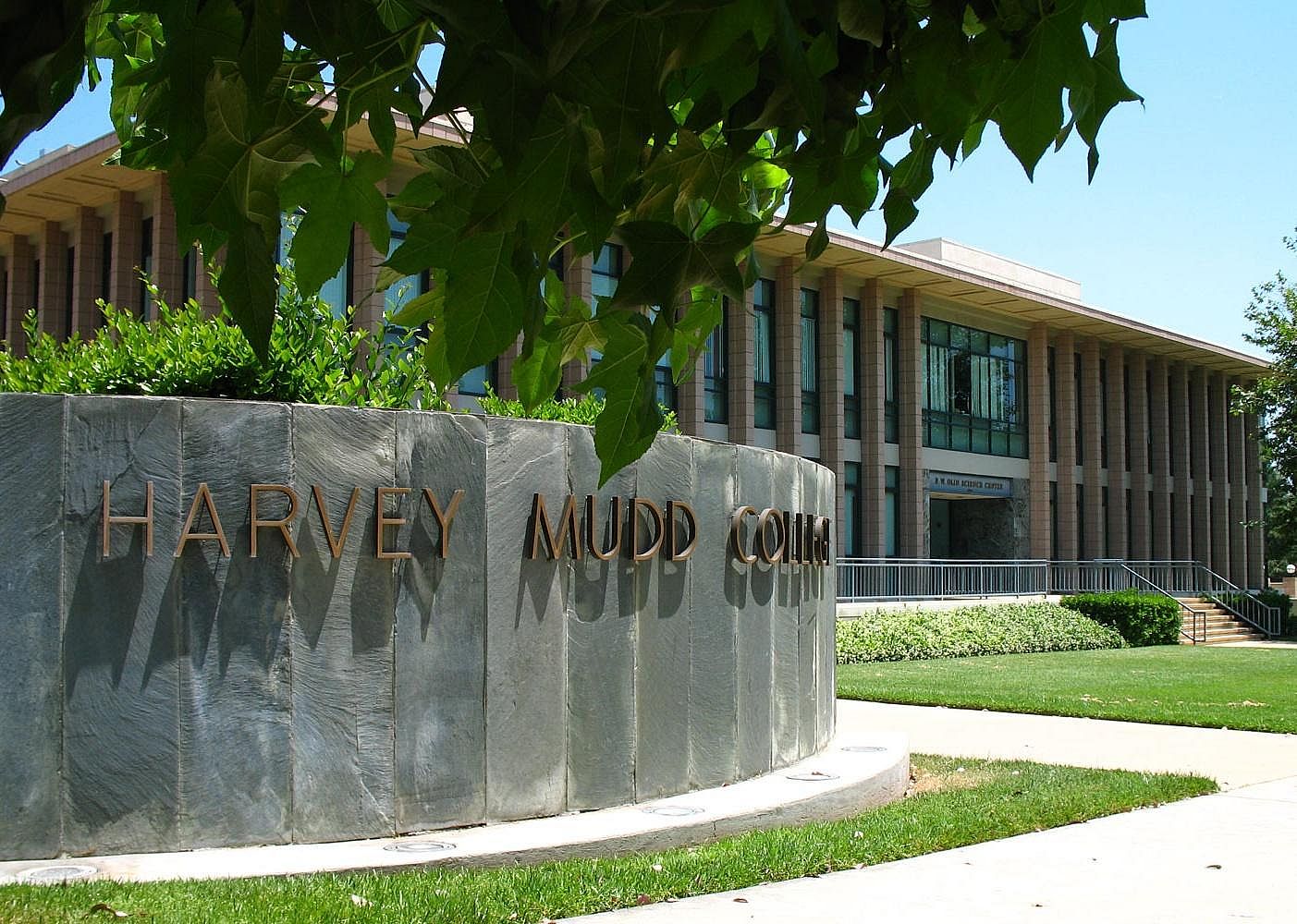 #18. Harvey Mudd College