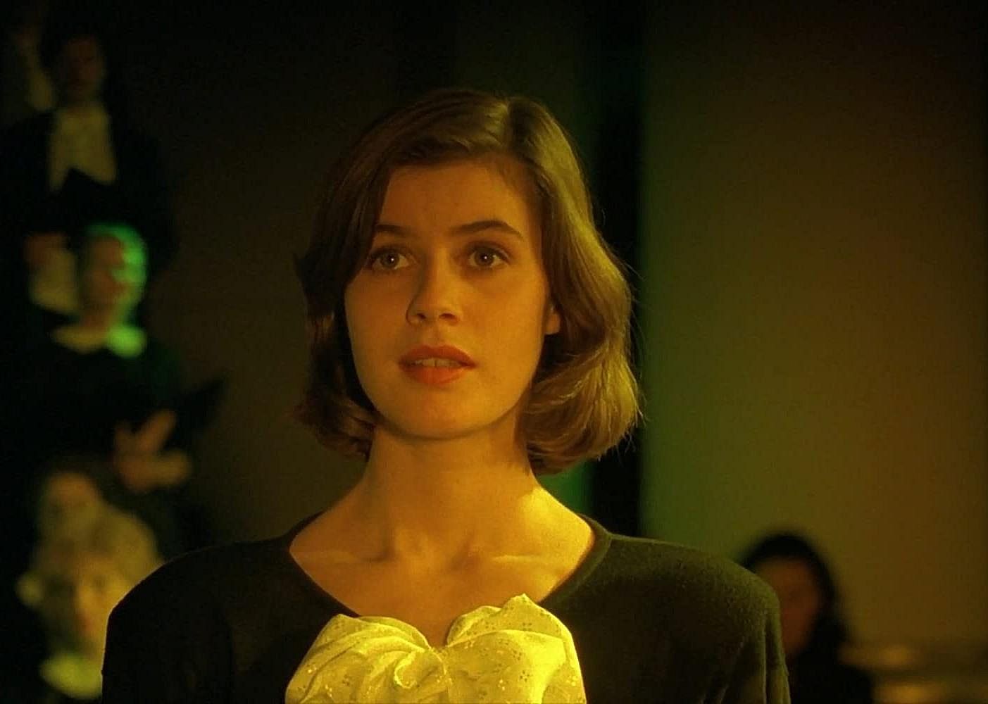 #97. The Double Life of Véronique (1991)