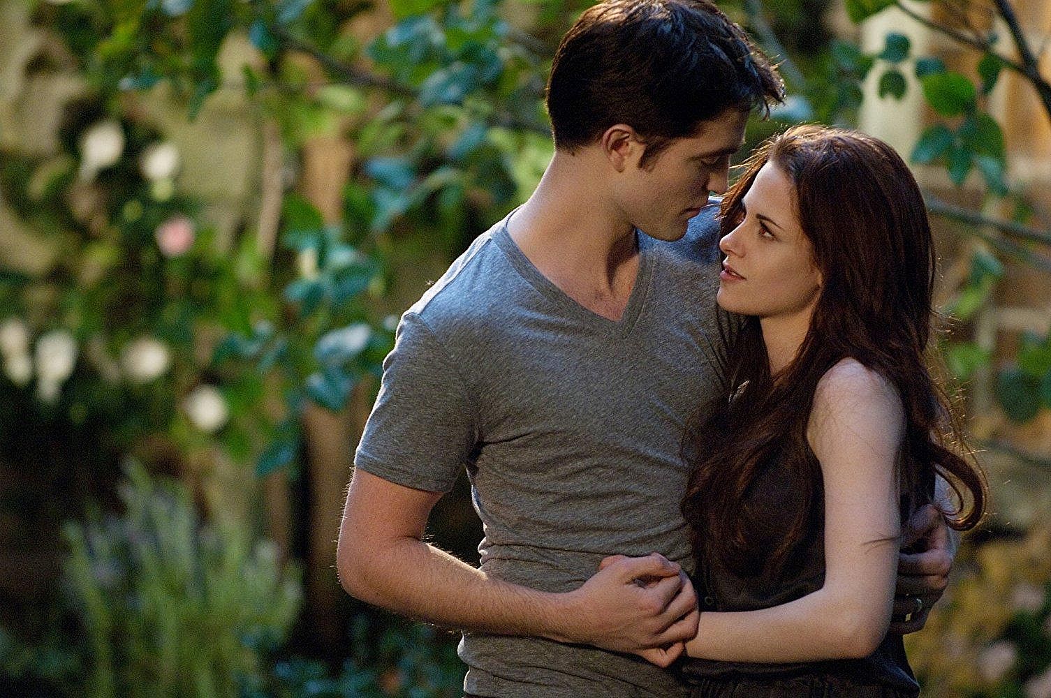 2012: Edward and Bella