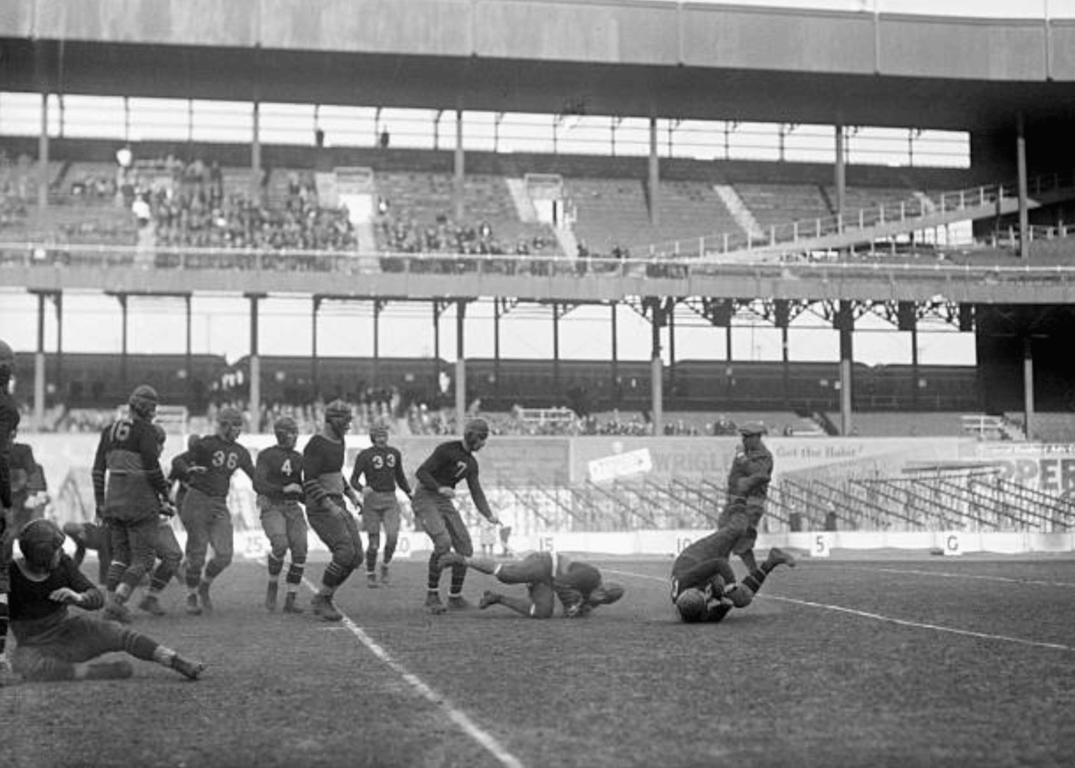 1929: Sunday Night Lights