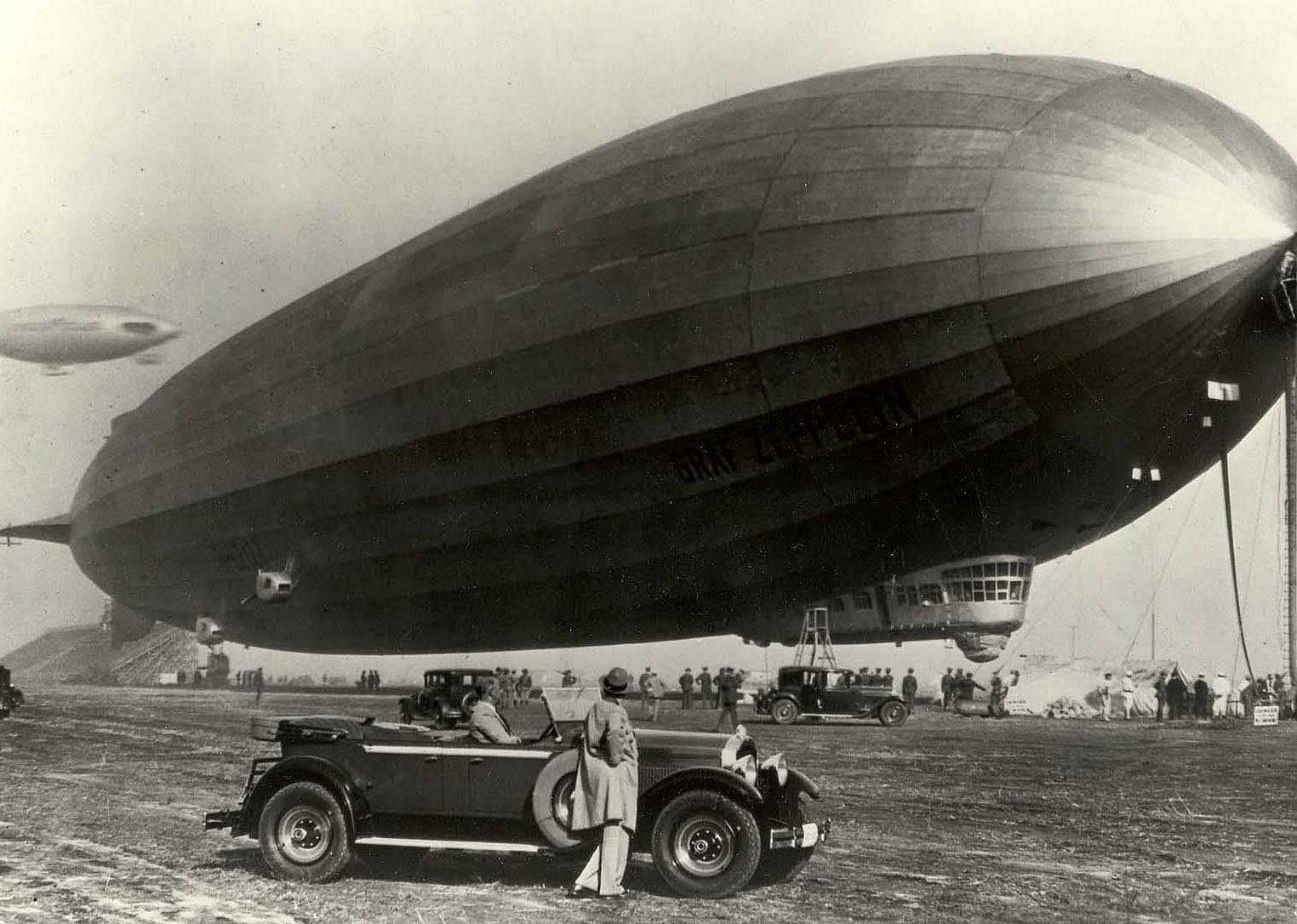 1929: Graf Zeppelin breaks multiple records