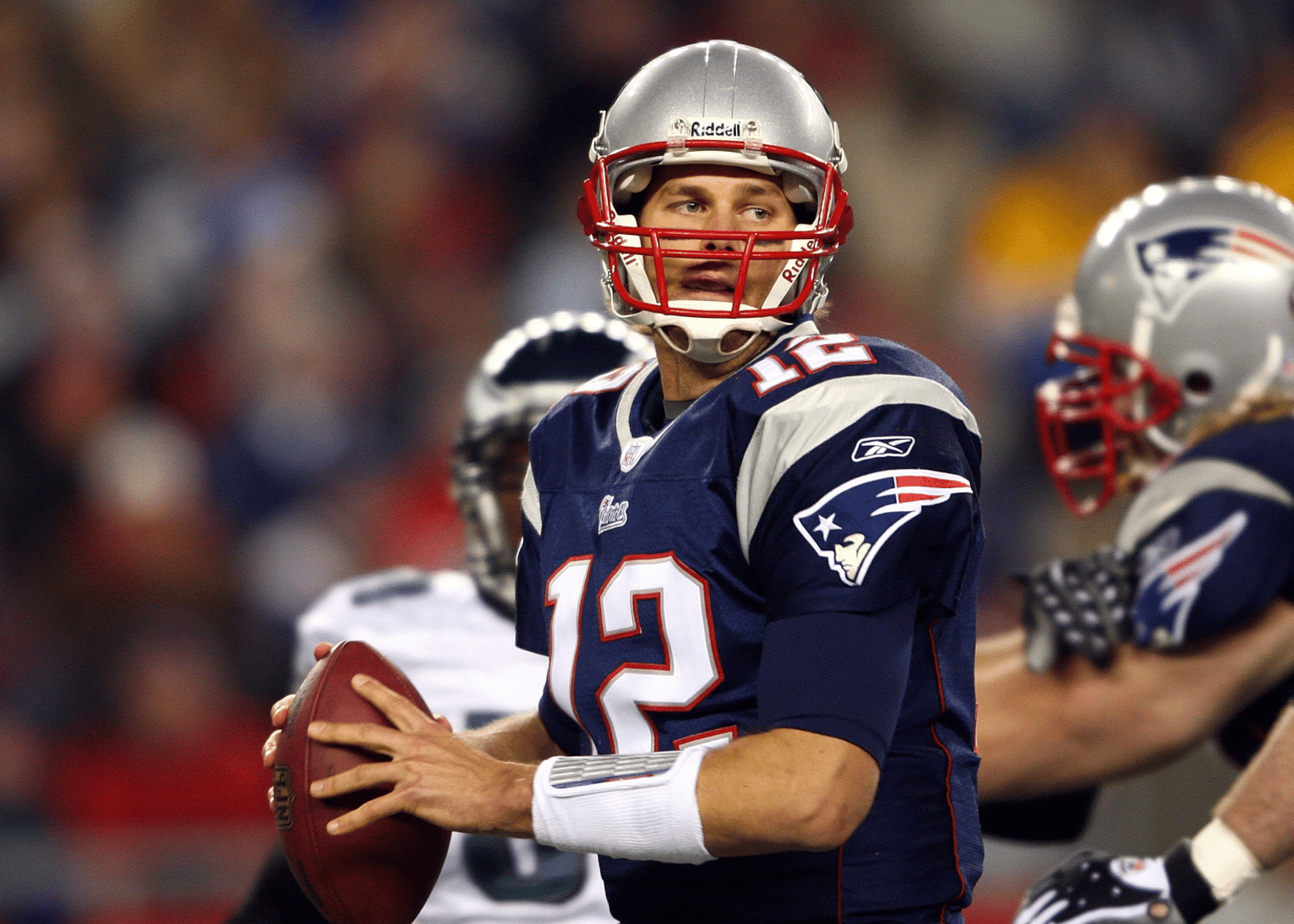 2007: The Patriots run through the regular season