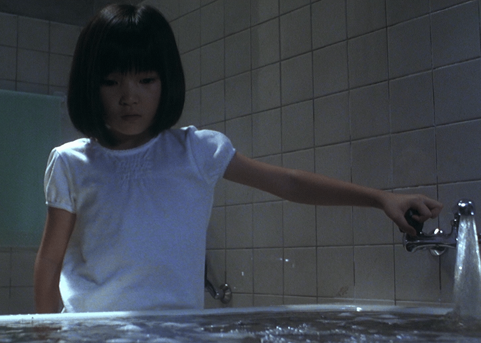 Rio Kanno in "Dark Water"