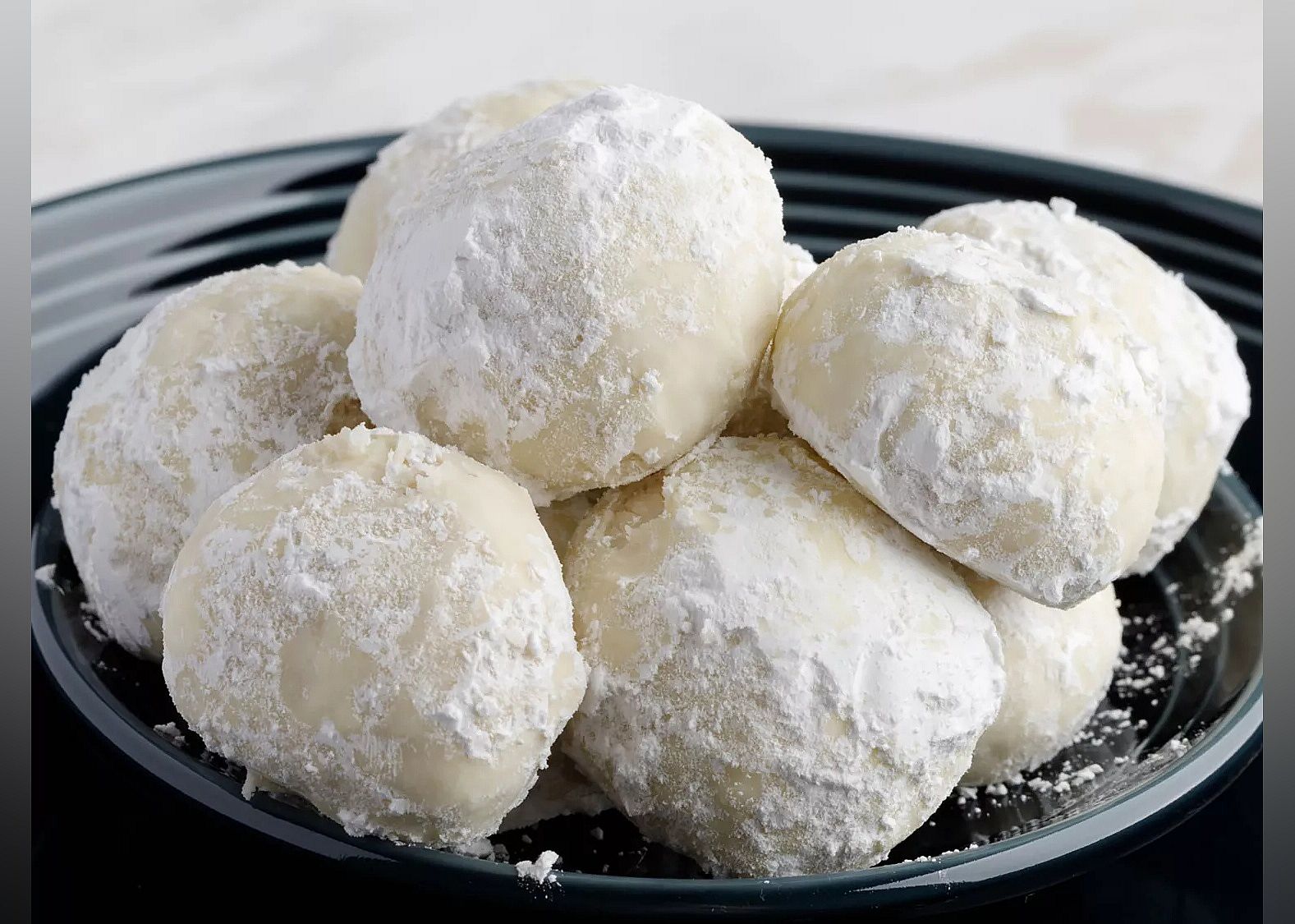 Russian tea cakes