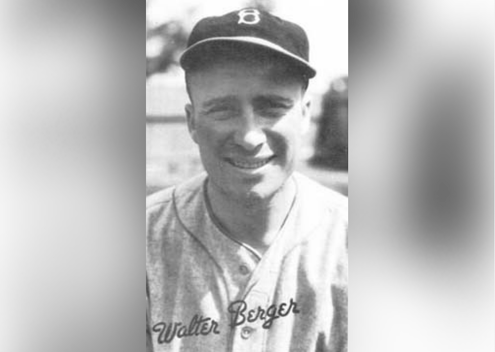 1933