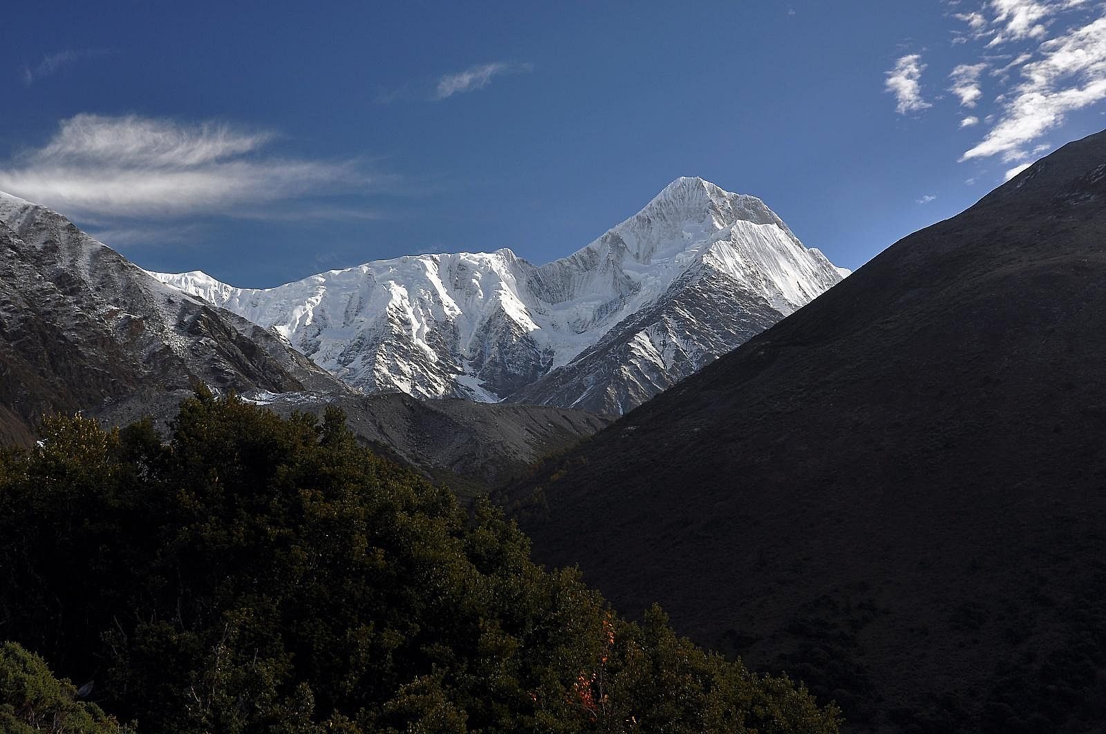 #47. Minya Konka (Mount Gongga)